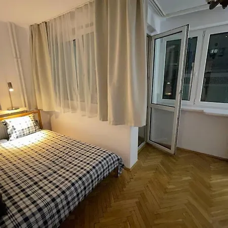 Super Sawa 2 Metro Wifi 1gbs Tv'70 Netflix Hbo Appletv Apartament