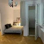 Super Sawa 2 Metro Wifi 500 Mbs Tv'50 Netflix Hbo Appletv+ Varsó