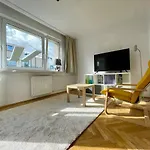 Super Sawa 2 Metro Wifi 500 Mbs Tv'50 Netflix Hbo Appletv+ Apartman