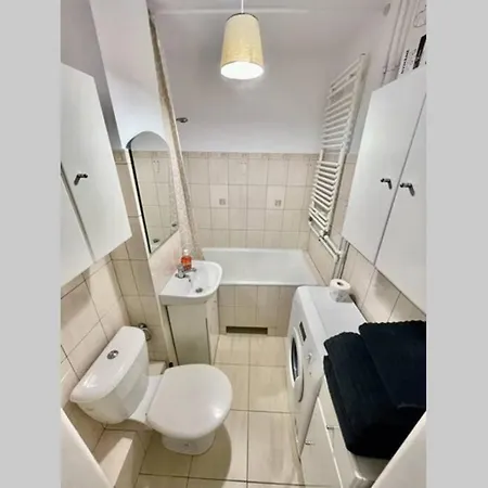 Super Sawa 2 Metro Wifi 500 Mbs Tv'50 Netflix Hbo Appletv+ Appartement *